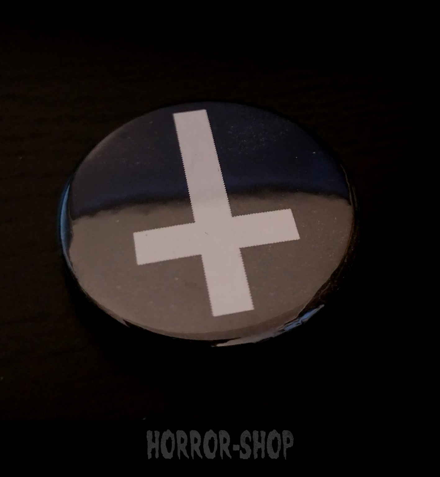 Inverted cross -button – Horror-Shop verkkokauppa