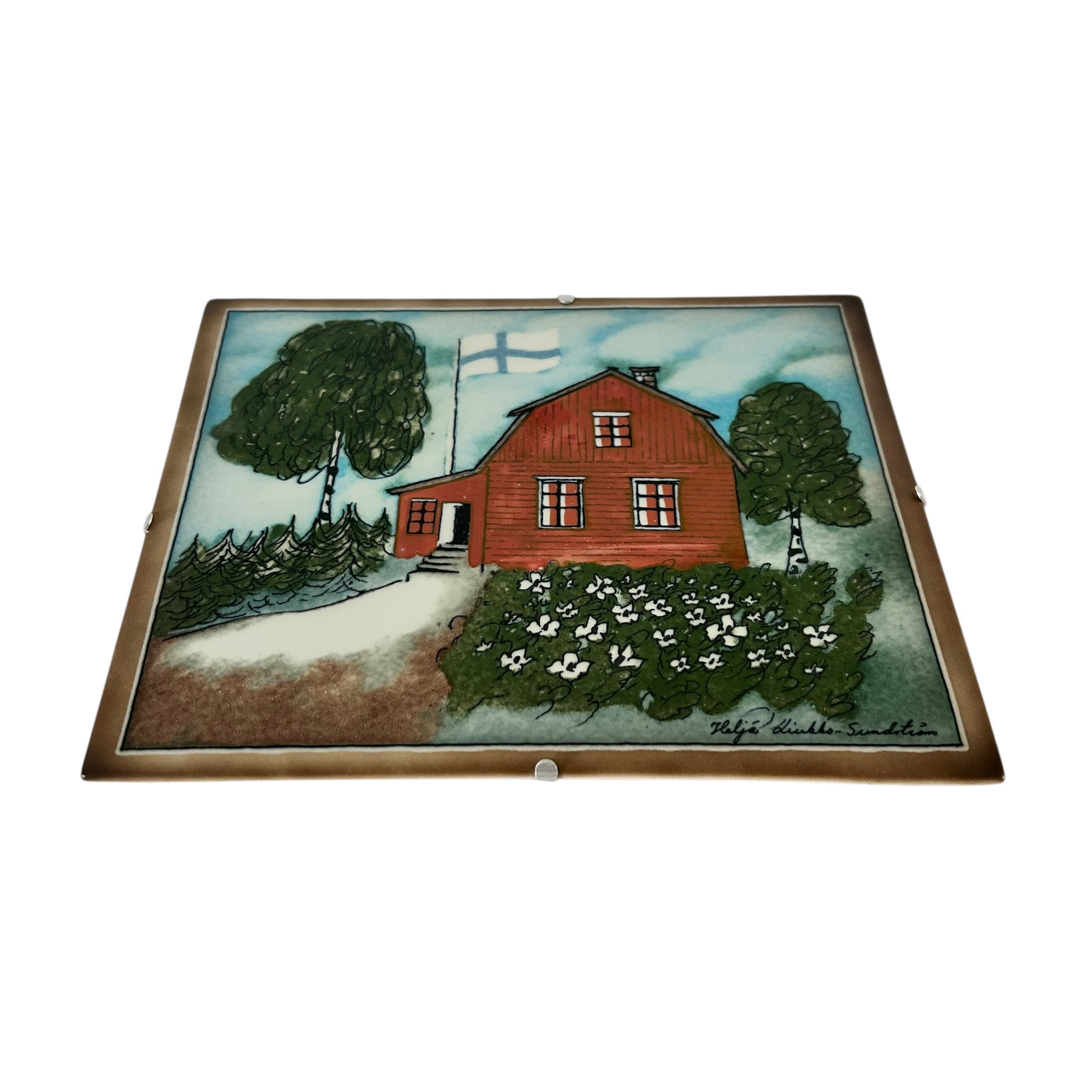 ARABIA ヘルヤ \"Punainen tupa ja perunamaa\" Heljä Liukko-Sundström, punainen tupa ja perunamaa. | GalleryTarvainen