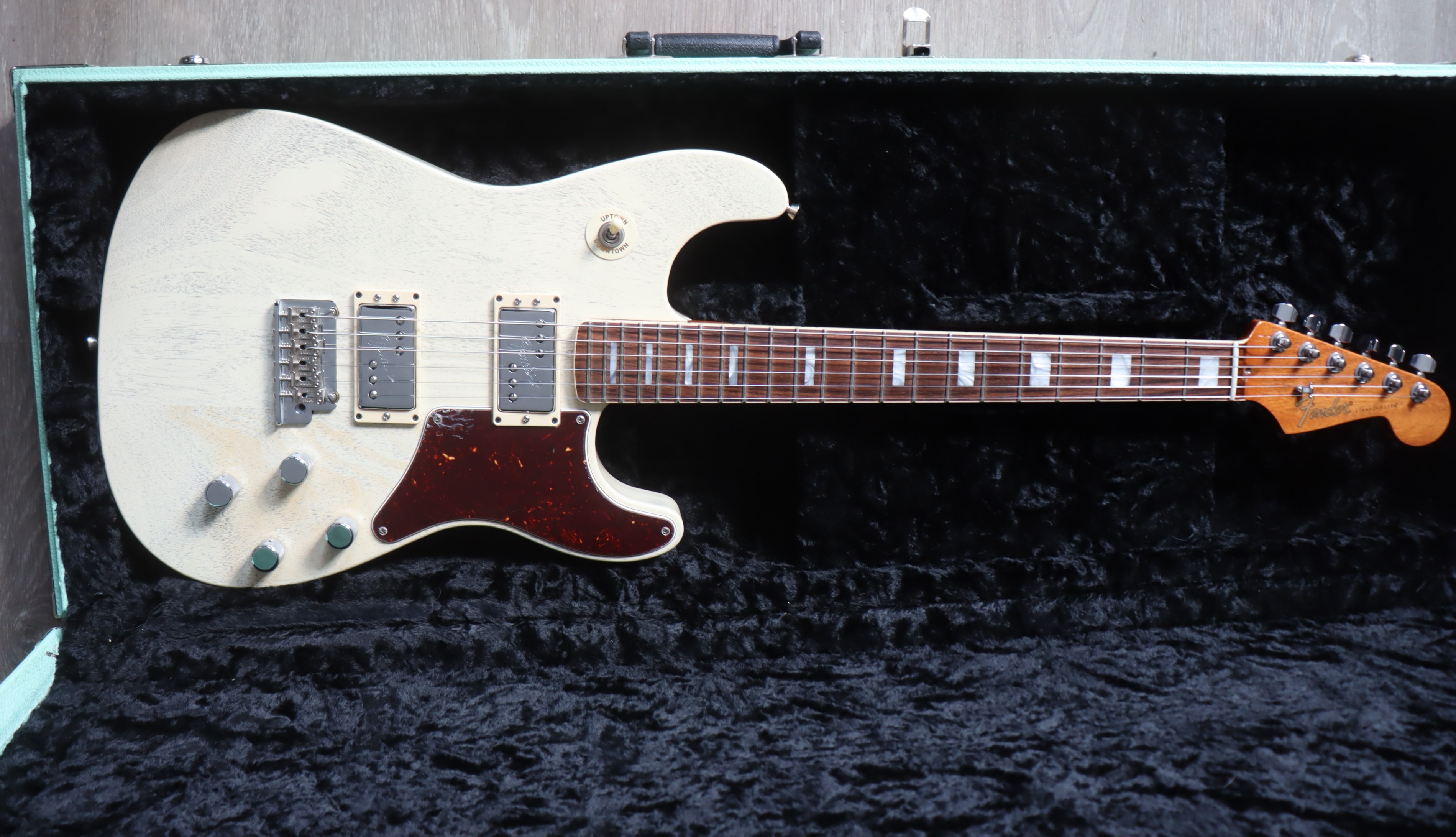 Fender Parallel Universe Volume II Uptown Stratocaster (käytetty 